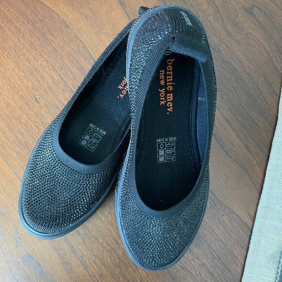 bernie mev. New York Casual Beaded Slip On Shoes Black w Subtle Sparkle Sz 40 - Picture 4 of 16